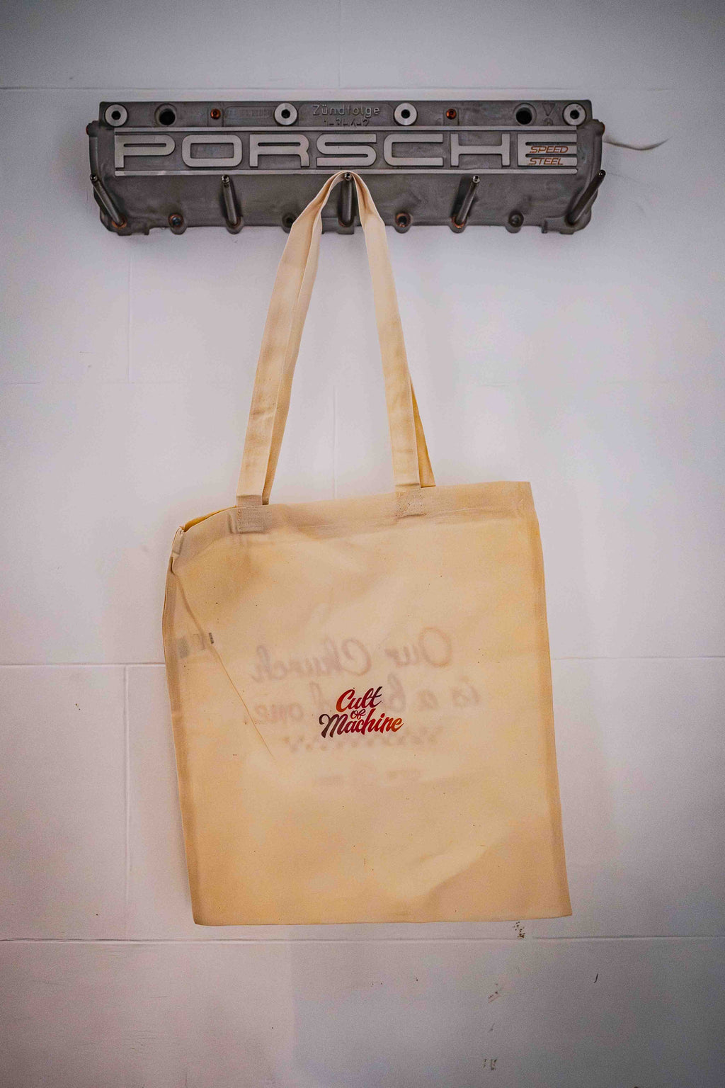 COM. Tote Bag.